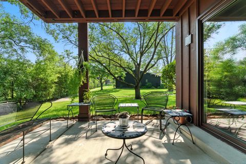Tiny photo for 1415 Chartres Drive #1F, Northbrook, IL 60062 (MLS # 12461966)