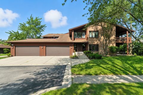Tiny photo for 1415 Chartres Drive #1F, Northbrook, IL 60062 (MLS # 12461966)