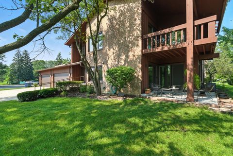 Tiny photo for 1415 Chartres Drive #1F, Northbrook, IL 60062 (MLS # 12461966)