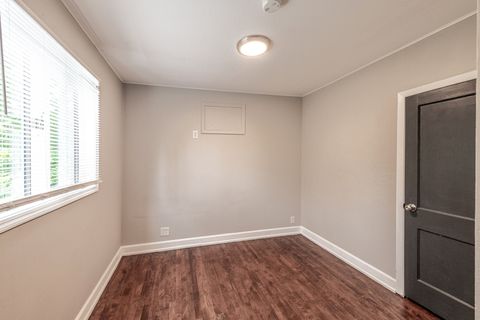 Tiny photo for 1502 N 34th Avenue, Melrose Park, IL 60160 (MLS # 12498351)