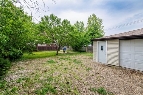 Tiny photo for 1502 N 34th Avenue, Melrose Park, IL 60160 (MLS # 12498351)