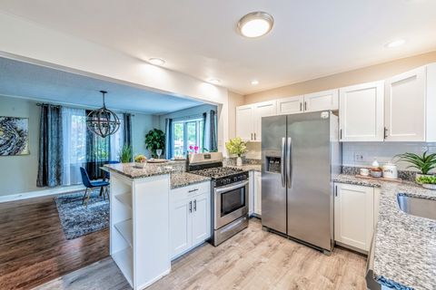 Tiny photo for 1502 N 34th Avenue, Melrose Park, IL 60160 (MLS # 12498351)