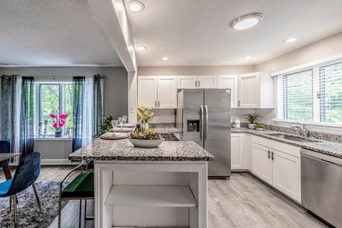 Tiny photo for 1502 N 34th Avenue, Melrose Park, IL 60160 (MLS # 12498351)