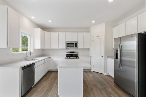 Tiny photo for 32018 Savannah Drive, Lakemoor, IL 60051 (MLS # 12549639)