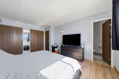 Tiny photo for 6549 W 64th Place #2W, Chicago, IL 60638 (MLS # 12773214)
