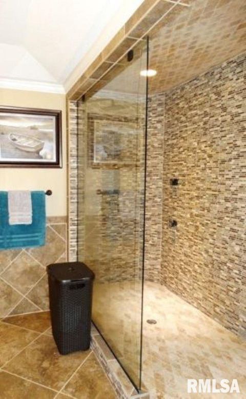 Tiny photo for 1292 CO Road 700 E Road, Carmi, IL 62821 (MLS # EB459982)