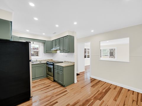 Tiny photo for 3127 WOODWORTH Place, Hazel Crest, IL 60429 (MLS # 12504298)