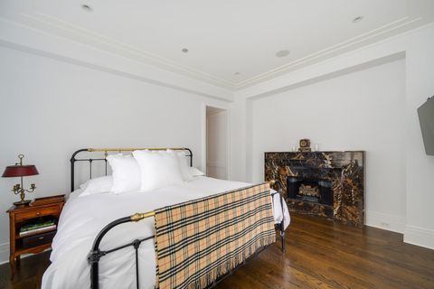 Tiny photo for 159 E Walton Place #13D, Chicago, IL 60611 (MLS # 12612078)