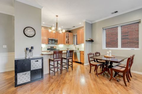 Tiny photo for 2735 N Kenmore Avenue #2S, Chicago, IL 60614 (MLS # 12479738)