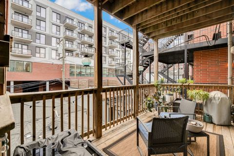 Tiny photo for 2735 N Kenmore Avenue #2S, Chicago, IL 60614 (MLS # 12479738)