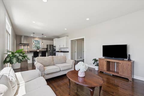 Tiny photo for 1117 Hedgerow Drive, Grayslake, IL 60030 (MLS # 12729958)