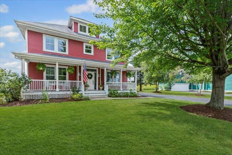 Photo of 1117 Hedgerow Drive, Grayslake, IL 60030 (MLS # 12729958)