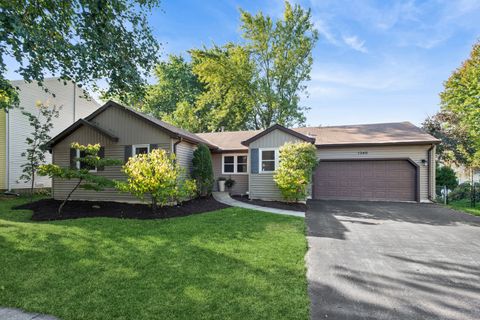 Photo of 1340 AUBURN Avenue, Naperville, IL 60565 (MLS # 12487608)