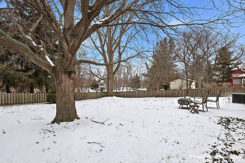 Tiny photo for 216 Waterbury Circle, Lake Villa, IL 60046 (MLS # 12550362)