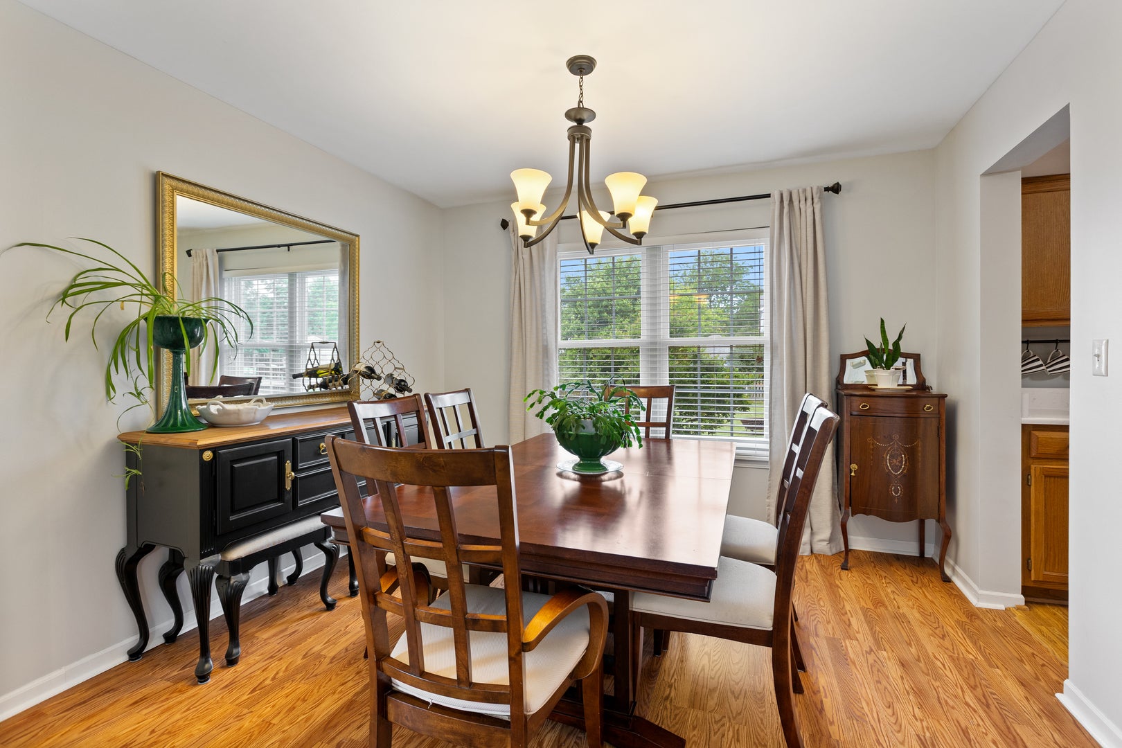 1450 Ashwood Drive
