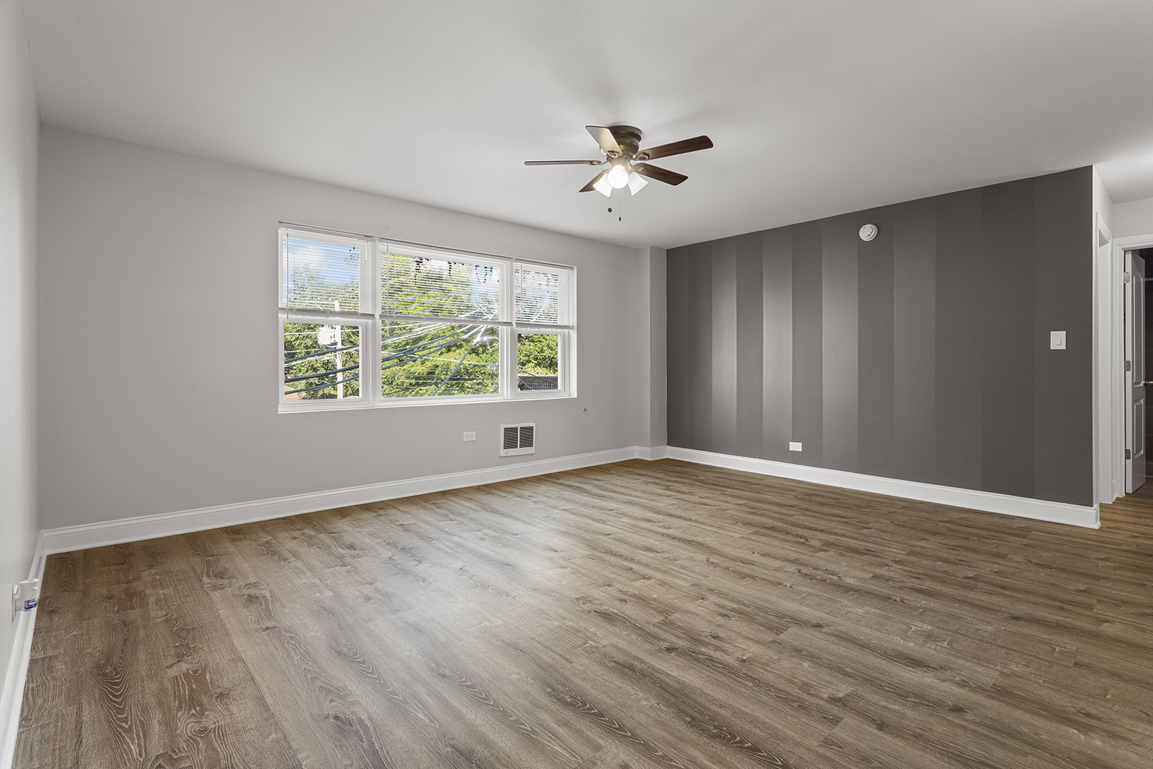 7710 N Sheridan Road 304