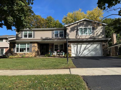 32 Westmoreland Lane Naperville IL 60540