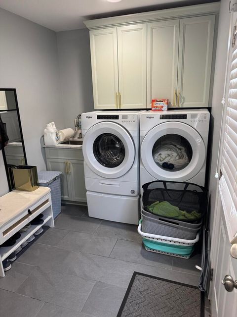 Tiny photo for 32 Westmoreland Lane, Naperville, IL 60540 (MLS # 12511984)