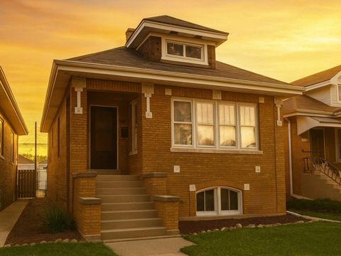 Photo of 7871 W Oakleaf Avenue, Elmwood Park, IL 60707 (MLS # 12504091) Photo of 7871 W Oakleaf Avenue, Elmwood Park, IL 60707 (MLS # 12504091)