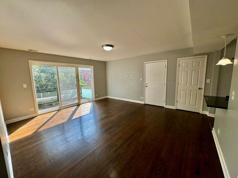 Tiny photo for 6433 N Damen Avenue #3E, Chicago, IL 60645 (MLS # 12401273)