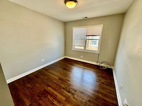 Tiny photo for 6433 N Damen Avenue #3E, Chicago, IL 60645 (MLS # 12401273)