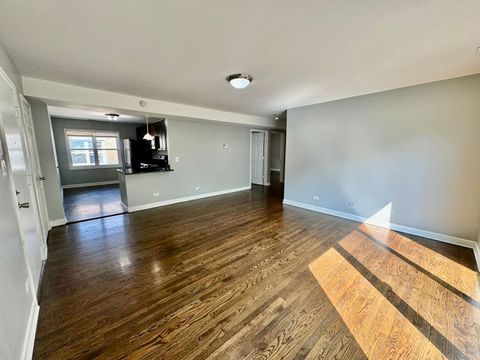 Tiny photo for 6433 N Damen Avenue #3E, Chicago, IL 60645 (MLS # 12401273)