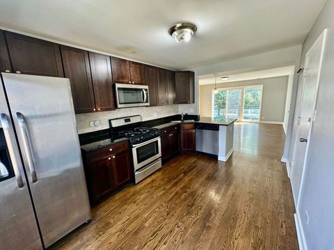 Tiny photo for 6433 N Damen Avenue #3E, Chicago, IL 60645 (MLS # 12401273)