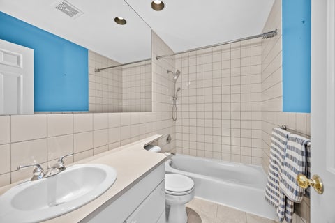 Tiny photo for 2219 Central Street #3A, Evanston, IL 60201 (MLS # 12789444)
