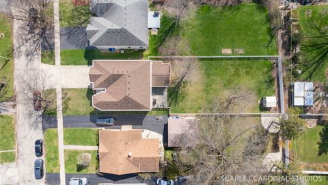 Tiny photo for 520 S Wisconsin Avenue, Villa Park, IL 60181 (MLS # 12605298)