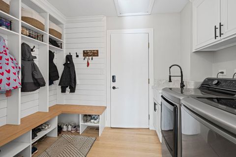 Tiny photo for 2005 N Woodland Lane, Arlington Heights, IL 60004 (MLS # 12596105)