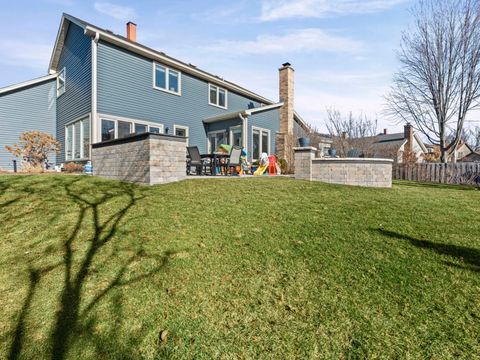 Tiny photo for 2005 N Woodland Lane, Arlington Heights, IL 60004 (MLS # 12596105)