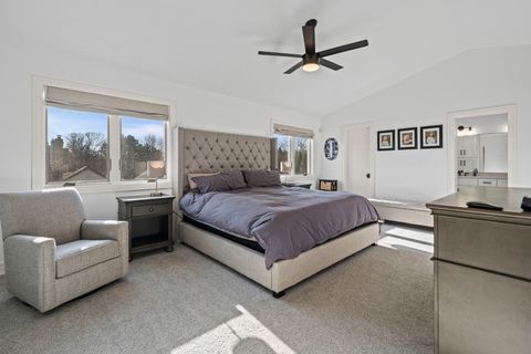 Tiny photo for 2005 N Woodland Lane, Arlington Heights, IL 60004 (MLS # 12596105)