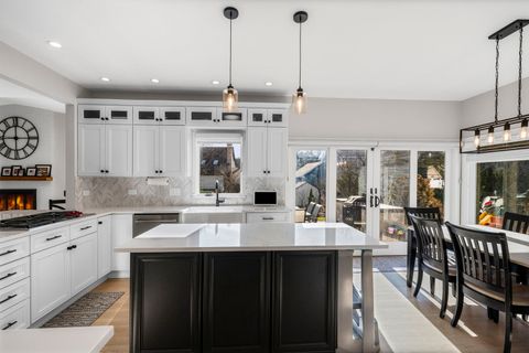 Tiny photo for 2005 N Woodland Lane, Arlington Heights, IL 60004 (MLS # 12596105)