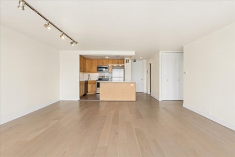 Tiny photo for 5445 N Sheridan Road #3211, Chicago, IL 60640 (MLS # 12747169)