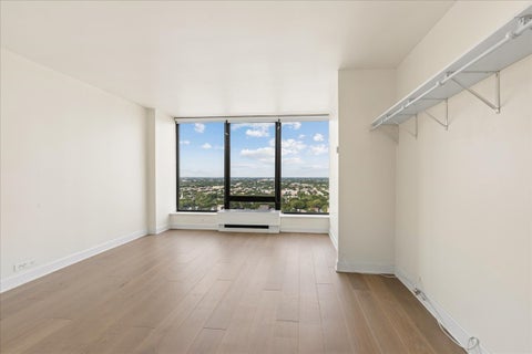 Tiny photo for 5445 N Sheridan Road #3211, Chicago, IL 60640 (MLS # 12747169)