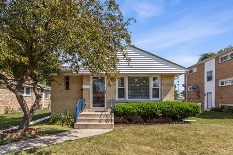 Photo of 5128 Suffield Court, Skokie, IL 60077 (MLS # 12410947)