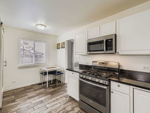 Tiny photo for 8 Southbury Court, Streamwood, IL 60107 (MLS # 12532129)