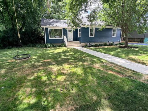 Photo of 410 E Abe Street, Plano, IL 60545 (MLS # 12682159)