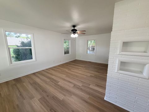 Tiny photo for 410 E Abe Street, Plano, IL 60545 (MLS # 12682159)
