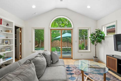 Tiny photo for 6048 N Landers Avenue, Chicago, IL 60646 (MLS # 12701465)