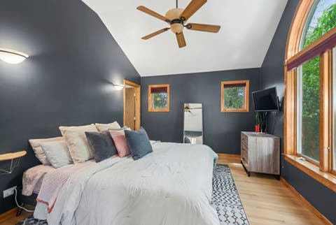 Tiny photo for 6048 N Landers Avenue, Chicago, IL 60646 (MLS # 12701465)
