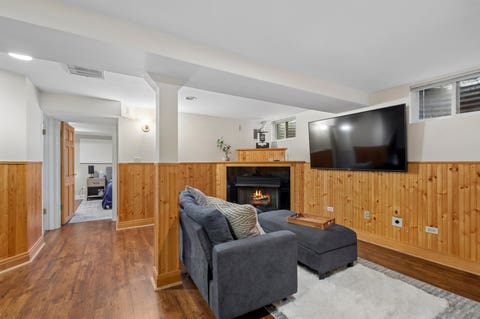 Tiny photo for 6048 N Landers Avenue, Chicago, IL 60646 (MLS # 12701465)