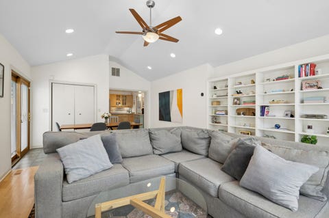 Tiny photo for 6048 N Landers Avenue, Chicago, IL 60646 (MLS # 12701465)