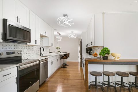 Tiny photo for 8415 N Clifton Avenue, Niles, IL 60714 (MLS # 12645272)
