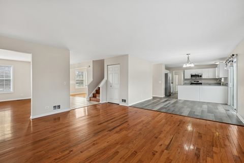 Tiny photo for 145 S Oakleaf Road, Algonquin, IL 60102 (MLS # 12541905)