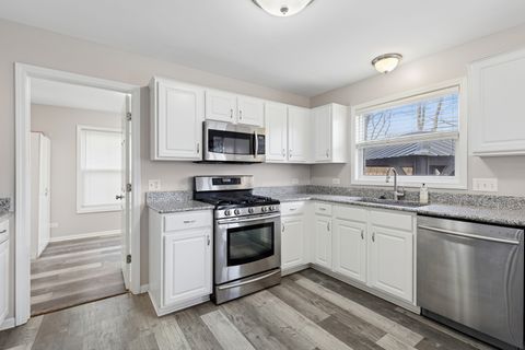 Tiny photo for 145 S Oakleaf Road, Algonquin, IL 60102 (MLS # 12541905)