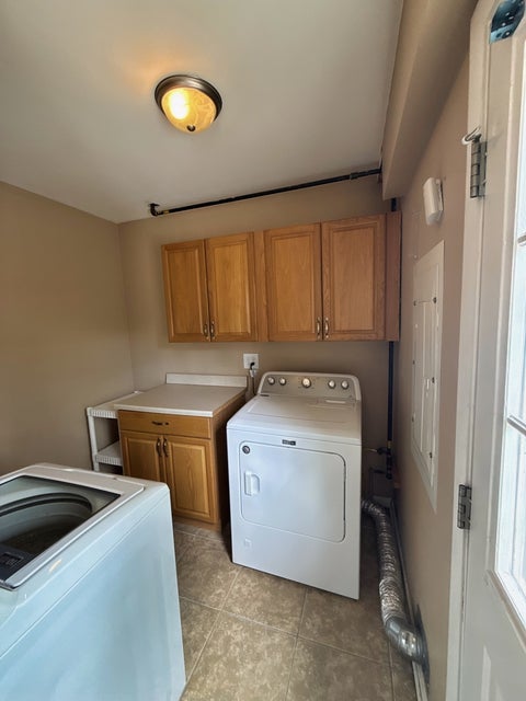 Tiny photo for 401 Holly Drive, Streamwood, IL 60107 (MLS # 12628018)