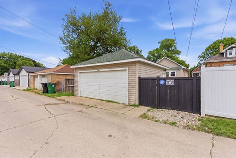 Tiny photo for 1536 Clinton Avenue, Berwyn, IL 60402 (MLS # 12660050)
