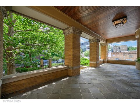 Tiny photo for 536 W Barry Avenue, Chicago, IL 60657 (MLS # 12463373)