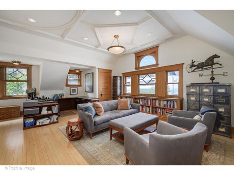 Tiny photo for 536 W Barry Avenue, Chicago, IL 60657 (MLS # 12463373)